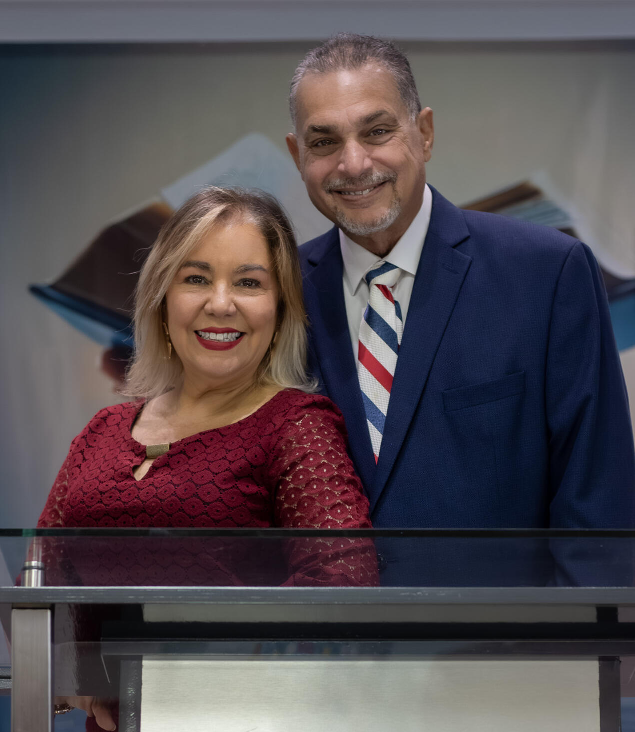 Efraín Torres y Jacqueline Serrano Pastores de Iglesia Nuevo Testamento Manatí